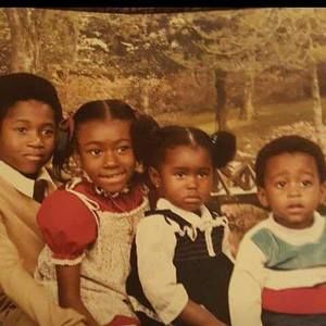 Meet your Posher, Troy